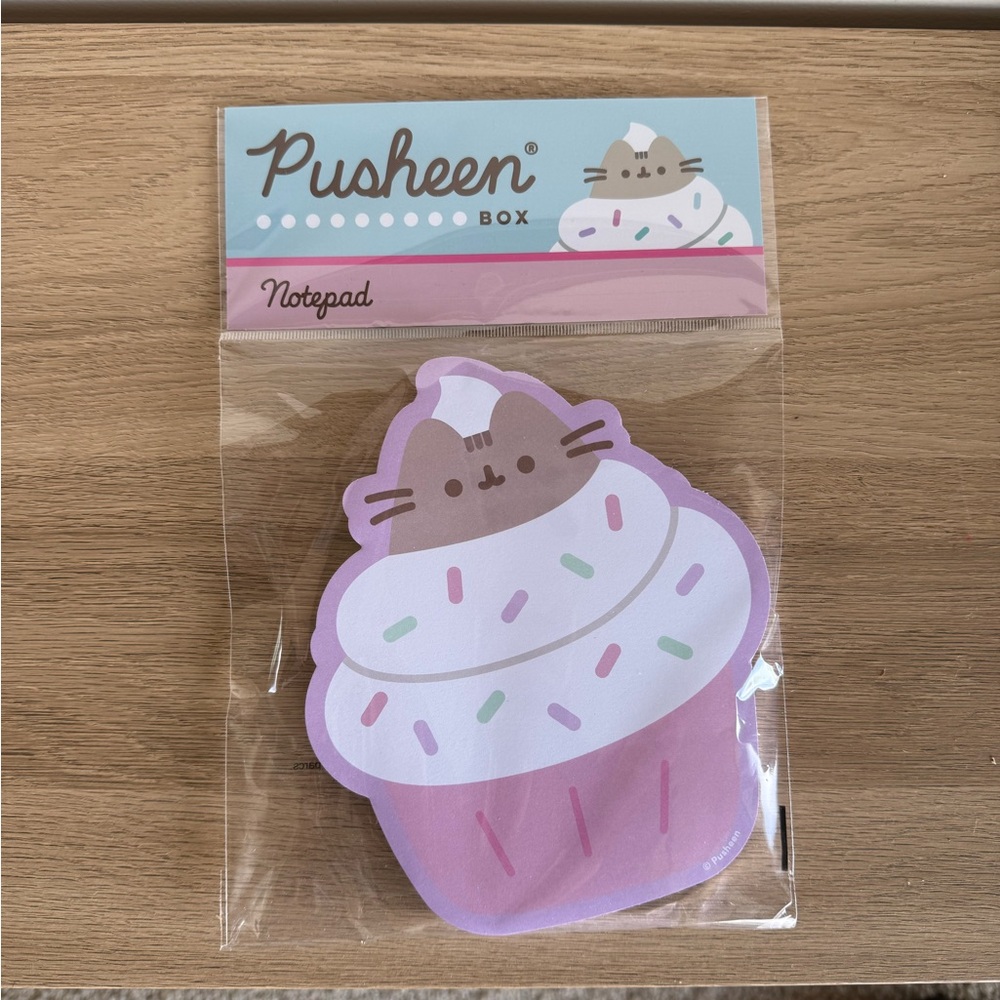 Pusheen Cupcake Notepad - Pusheen Box Exclusive